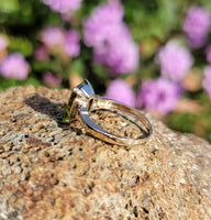 10k gold vintage Peridot Ring