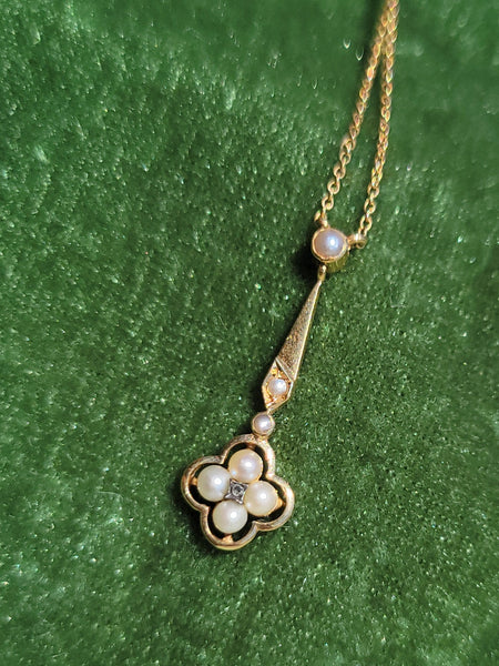 14k gold Victorian diamond & pearl necklace pendant lavaliere