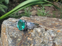 10k white gold emerald & diamond estate ring
