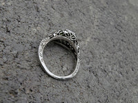 18k white gold c.1920's c.1930's Deco peridot ring
