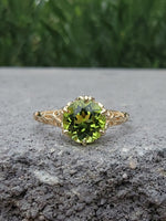 14k gold c.1920's c.1930's filigree solitaire peridot ring