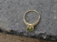 14k gold c.1920's c.1930's filigree solitaire peridot ring