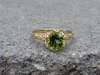 14k gold c.1920's c.1930's filigree solitaire peridot ring