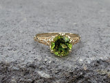 14k gold c.1920's c.1930's filigree solitaire peridot ring