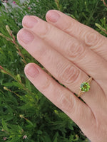 14k gold c.1920's c.1930's filigree solitaire peridot ring