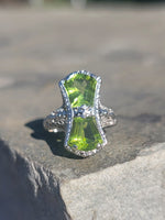 14k white gold vintage Peridot dragonfly filigree ring