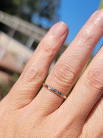 14k gold two tone 3 diamond estate Deco band ring