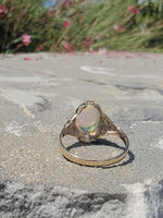 10k gold Deco c.1930's 1940's opal ring