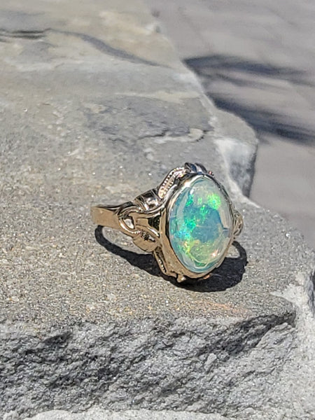 10k gold Deco c.1930's 1940's opal ring