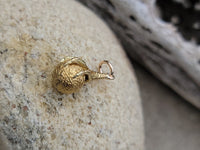 14k yellow gold Eagle Talon Claw Ball estate pendant necklace