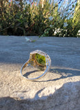 10k white gold c.1920's Art Deco filigree peridot & enamel ring