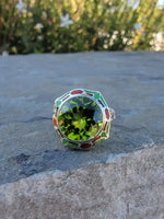 10k white gold c.1920's Art Deco filigree peridot & enamel ring