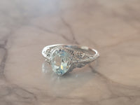 14k white gold c.1920's filigree Aquamarine ring
