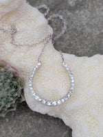 platinum 30 diamond antique horseshoe pendant necklace