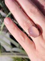 10k gold Deco cabochon rose quartz ring