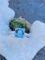 platinum aquamarine & baguette diamond estate ring