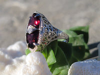14k white gold garnet & diamond c.1920's floral filigree vintage ring