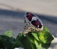 14k white gold garnet & diamond c.1920's floral filigree vintage ring