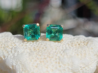 14k yellow gold asscher cut emeralds stud earrings NEW