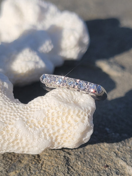 14k white gold 5 single cut diamond estate band