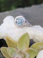 14k white gold c.1920's filigree Aquamarine ring - hexagon cut