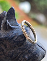 14k gold 2.4mm vintage floral engraved wedding band - size 6.5