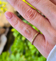 14k gold 2.4mm vintage floral engraved wedding band - size 6.5