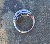 14k white gold BOW motif diamond estate ring band