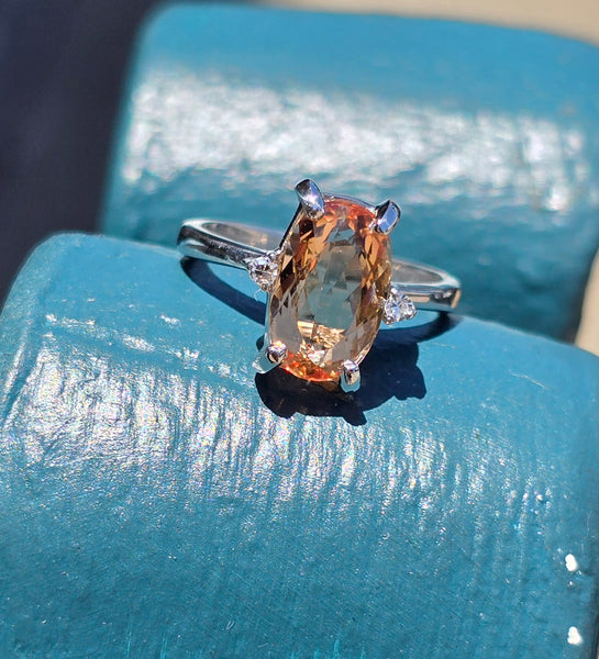 18k white gold imperial topaz diamond estate ring