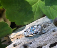18k white gold c.1920's filigree aquamarine & diamond ring