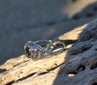 18k white gold c.1920's green tourmaline filigree vintage estate ring