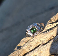18k white gold c.1920's green tourmaline filigree vintage estate ring