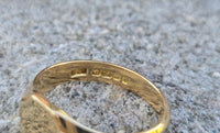 18k gold estate signet ring