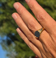 18k gold estate signet ring