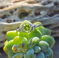 14k white gold c.1920's peridot filigree ring