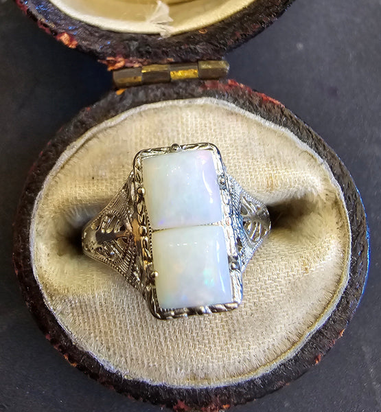 14k white gold filigree c.1920's opal ring