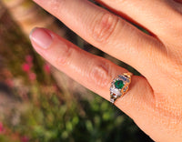 14k gold tzavorite garnet estate Deco band ring