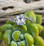 Platinum and 18ct gold Edwardian mine cut diamond antique engagement wedding ring -