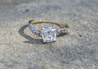 Platinum and 18ct gold Edwardian mine cut diamond antique engagement wedding ring -