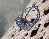 18k white gold emerald and diamond estate Art Deco vintage filigree antique ring