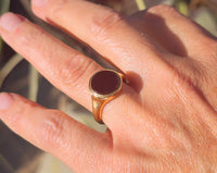 18ct gold estate carnelian signet ring - hallmarks