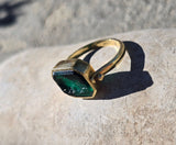 18k gold Victorian green glass intaglio FLIP antique ring
