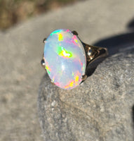 14k yellow gold Ethiopian opal estate ring