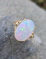 14k yellow gold Ethiopian opal estate ring