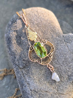 10k gold Victorian peridot and pearl necklace pendant lavaliere