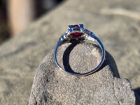 Platinum Art Deco antique ruby and diamond ring