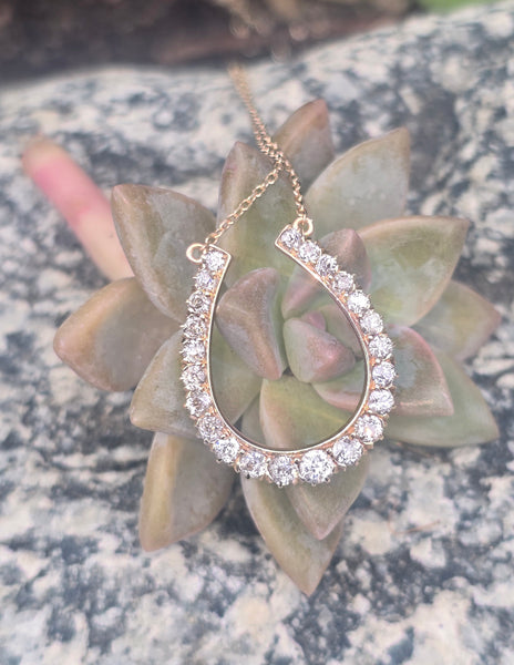 14k white gold European cut diamond antique horseshoe pendant necklace
