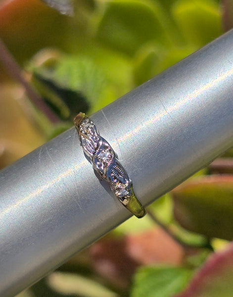 14k white gold 3 diamond vintage stackable band