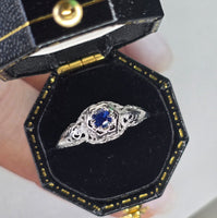 14k white gold filigree Deco ceylon sapphire antique ring