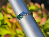 platinum tzavorite garnet and diamond estate ring